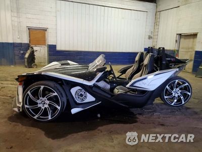 Trzecie zdjęcie samochodu z tyłu: 2019 POLARIS SLINGSHOT SLR VIN:57XAARFA0K8130488 - miniatura