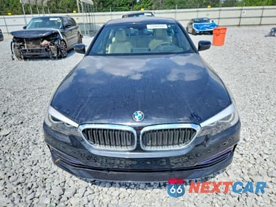 Piąte zdjęcie samochodu w środku: 2017 BMW 530 I VIN:WBAJA5C37HG894003 - miniatura