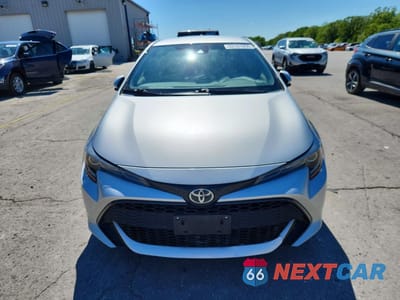 Piąte zdjęcie samochodu w środku: 2019 TOYOTA COROLLA HATCHBACK SE VIN:JTNK4RBE7K3037733 - miniatura