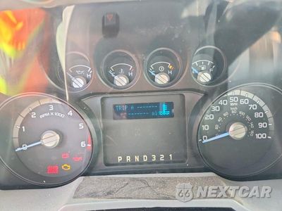 Zdjęcie 8 z 10 samochodu: 2013 FORD F450 SUPER DUTY VIN:1FDUF4GY0DEB00445 - miniatura