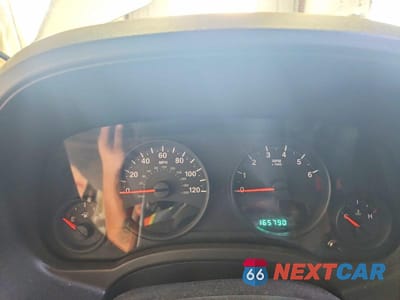 Zdjęcie 9 z 12 samochodu: 2011 JEEP PATRIOT SPORT VIN:1J4NT1GBXBD249700 - miniatura