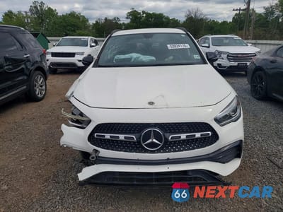 Piąte zdjęcie samochodu w środku: 2021 MERCEDES-BENZ GLA 250 4MATIC VIN:W1N4N4HB2MJ244497 - miniatura