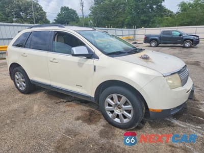 Czwarte zdjęcie samochodu z boku: 2008 LINCOLN MKX VIN:2LMDU88C58BJ27680 - miniatura