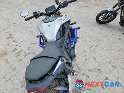 Zdjęcie 6 z 9 samochodu: 2024 YAMAHA MT09 SP VIN:JYARN95E5RA000581 - miniatura