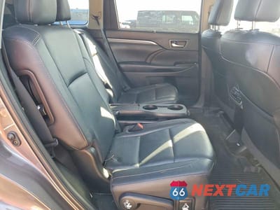 Zdjęcie 11 z 14 samochodu: 2019 TOYOTA HIGHLANDER LIMITED PLATINUM VIN:5TDYZRFHXKS308884 - miniatura