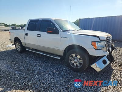 Czwarte zdjęcie samochodu z boku: 2011 FORD F150 SUPERCREW VIN:1FTFW1CT3BFC86012 - miniatura