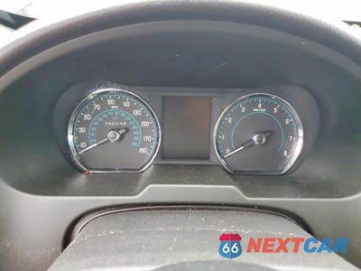 Zdjęcie 9 z 12 samochodu: 2013 JAGUAR XF VIN:SAJWA0ES2DPS73957 - miniatura