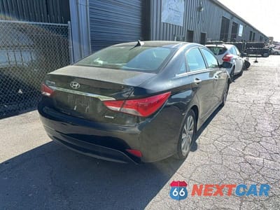 Czwarte zdjęcie samochodu z boku: 2014 HYUNDAI SONATA LIMITED VIN:5NPEC4AC9EH843119 - miniatura