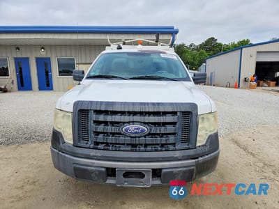 Piąte zdjęcie samochodu w środku: 2010 FORD F150 VIN:1FTMF1CWXAKA46527 - miniatura