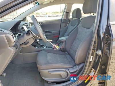 Zdjęcie 7 z 12 samochodu: 2017 HYUNDAI IONIQ BLUE VIN:KMHC65LC5HU035986 - miniatura