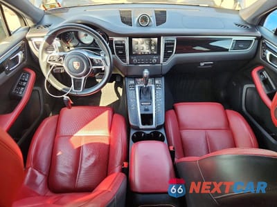 Zdjęcie 8 z 13 samochodu: 2017 PORSCHE MACAN S VIN:WP1AB2A59HLB13622 - miniatura