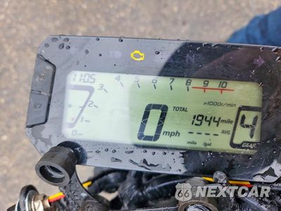 Zdjęcie 7 z 8 samochodu: 2024 HONDA GROM 125 VIN:MLHJC921XR5203660 - miniatura