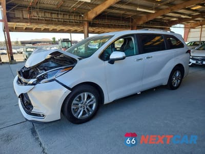 2024 TOYOTA SIENNA LIMITED 7-PASSENGER 5TDZSKFC5RS150842 - główne zdjęcie licytacji z USA - miniatura