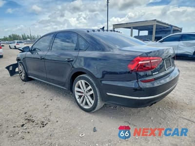 Drugie zdjęcie samochodu z przodu: 2019 VOLKSWAGEN PASSAT WOLFSBURG VIN:1VWLA7A3XKC010528 - miniatura