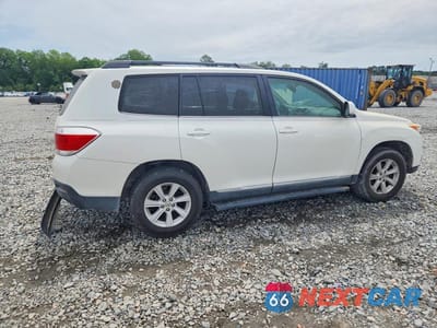 Trzecie zdjęcie samochodu z tyłu: 2011 TOYOTA HIGHLANDER BASE VIN:5TDZA3EH0BS009799 - miniatura