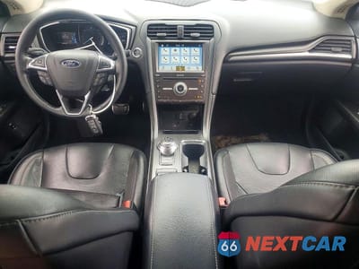 Zdjęcie 8 z 12 samochodu: 2017 FORD FUSION VIN:3FA6P0RU0HR357417 - miniatura