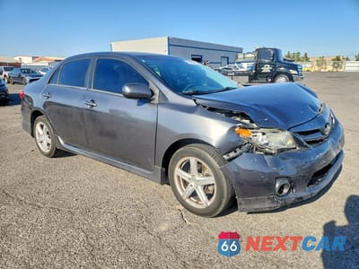 Czwarte zdjęcie samochodu z boku: 2012 TOYOTA COROLLA S VIN:2T1BU4EE8CC900373 - miniatura