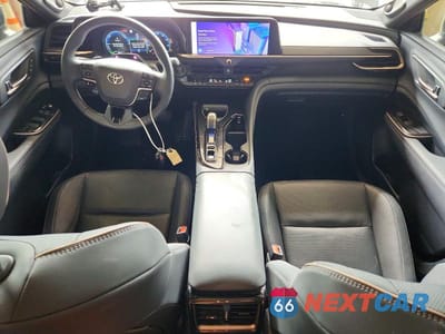 Zdjęcie 8 z 12 samochodu: 2024 TOYOTA CROWN PLATINUM VIN:JTDAFAAF9R3005270 - miniatura