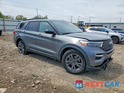 Czwarte zdjęcie samochodu z boku: 2022 FORD EXPLORER XLT VIN:1FMSK8DH2NGC41473 - miniatura