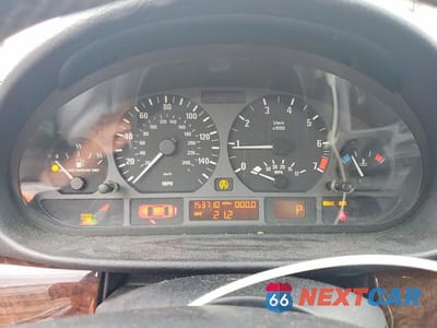 Zdjęcie 9 z 12 samochodu: 2004 BMW 325 I VIN:WBAEV33464KW15618 - miniatura