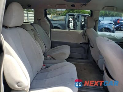 Zdjęcie 11 z 13 samochodu: 2011 TOYOTA SIENNA LE VIN:5TDKK3DC3BS105852 - miniatura
