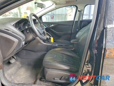 Zdjęcie 7 z 12 samochodu: 2016 FORD FOCUS SE VIN:1FADP3K25GL274094 - miniatura