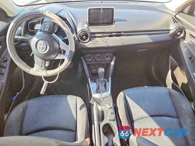 Zdjęcie 8 z 14 samochodu: 2016 SCION IA BASE VIN:3MYDLBZV7GY114047 - miniatura