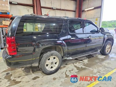 Trzecie zdjęcie samochodu z tyłu: 2007 CHEVROLET SUBURBAN K1500 VIN:3GNFK16347G303968 - miniatura