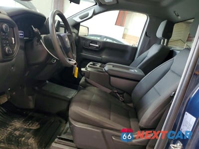Zdjęcie 7 z 12 samochodu: 2022 CHEVROLET SILVERADO K1500 VIN:3GCNDAED0NG668136 - miniatura