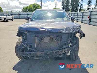 Piąte zdjęcie samochodu w środku: 2019 JEEP GRAND CHEROKEE SUMMIT VIN:1C4RJEJG0KC625271 - miniatura
