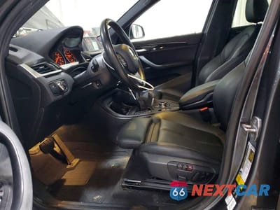 Zdjęcie 7 z 13 samochodu: 2018 BMW X1 XDRIVE28I VIN:WBXHT3C32J5K30941 - miniatura