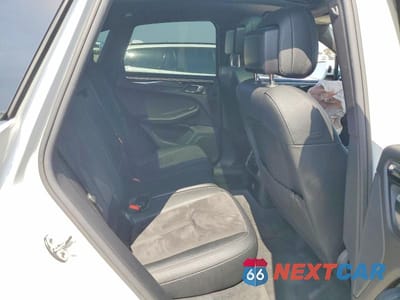 Zdjęcie 11 z 13 samochodu: 2017 PORSCHE MACAN VIN:WP1AA2A53HLB01792 - miniatura