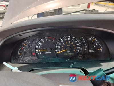 Zdjęcie 9 z 12 samochodu: 2002 TOYOTA TUNDRA SR5 V8 VIN:5TBRT34112S322769 - miniatura