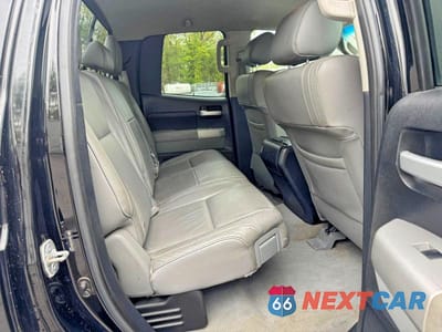 Zdjęcie 8 z 13 samochodu: 2008 TOYOTA TUNDRA DOUBLE CAB LIMITED VIN:5TBBV58128S497820 - miniatura