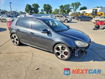 Czwarte zdjęcie samochodu z boku: 2012 VOLKSWAGEN GTI VIN:WVWHV7AJ3CW101376 - miniatura