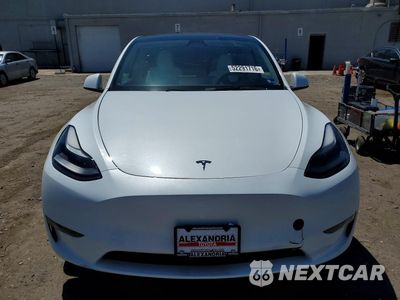 Piąte zdjęcie samochodu w środku: 2023 TESLA MODEL Y VIN:7SAYGDEE5PF593427 - miniatura
