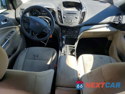 Zdjęcie 8 z 14 samochodu: 2017 FORD ESCAPE SE VIN:1FMCU9G95HUB72180 - miniatura