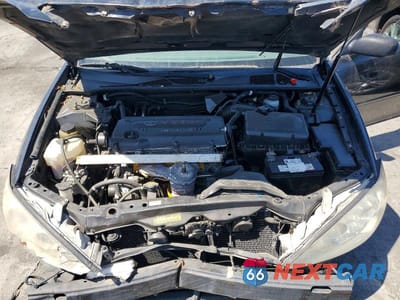 Zdjęcie 11 z 12 samochodu: 2005 TOYOTA CAMRY LE VIN:4T1BE32K05U023574 - miniatura