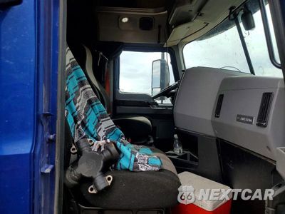 Piąte zdjęcie samochodu w środku: 2024 MACK ANTHEM SEMI TRUCK VIN:1M1AN4GY7RM043992 - miniatura