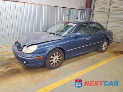 2004 HYUNDAI SONATA GLS KMHWF35H44A056902 - główne zdjęcie licytacji z USA - miniatura