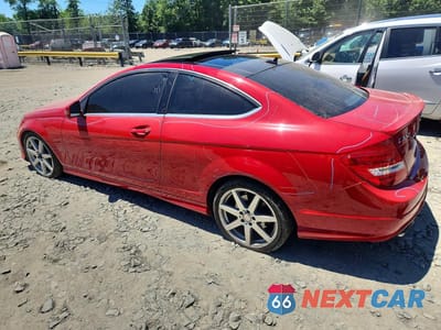 Drugie zdjęcie samochodu z przodu: 2013 MERCEDES-BENZ C 350 4MATIC VIN:WDDGJ8JB0DG039460 - miniatura