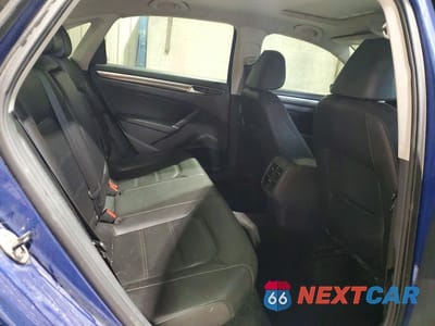 Zdjęcie 10 z 12 samochodu: 2017 VOLKSWAGEN PASSAT SE VIN:1VWBT7A39HC046063 - miniatura