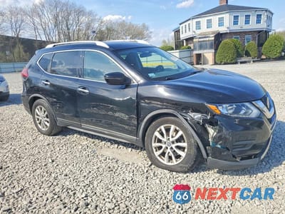Czwarte zdjęcie samochodu z boku: 2018 NISSAN ROGUE SV VIN:KNMAT2MV2JP593396 - miniatura