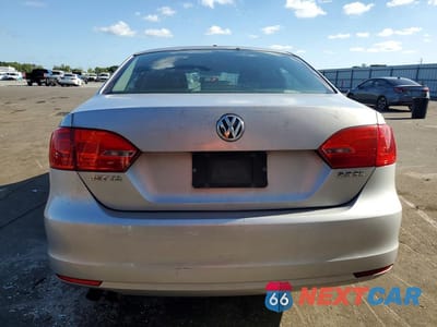 Zdjęcie 6 z 12 samochodu: 2012 VOLKSWAGEN JETTA SE VIN:3VWDP7AJ7CM411651 - miniatura