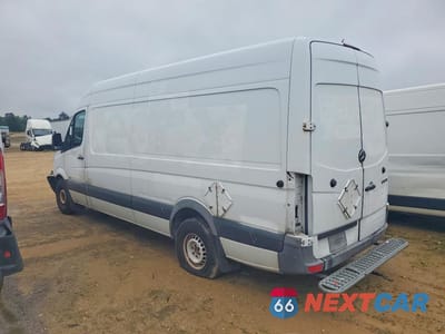 Drugie zdjęcie samochodu z przodu: 2011 MERCEDES BENZ SPRINTER 2500 DELIVERY VAN VIN:WD3PE8CB6B5604986 - miniatura