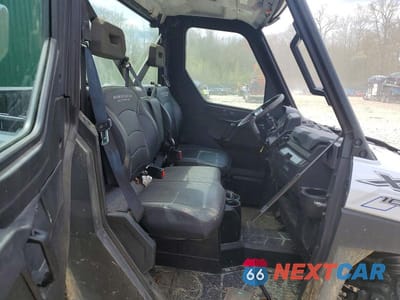 Piąte zdjęcie samochodu w środku: 2022 POLARIS RANGER 1000 XP UTILITY VEHICLE VIN:4XARRY994N8086278 - miniatura