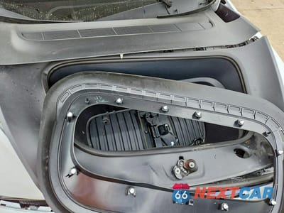 Zdjęcie 11 z 12 samochodu: 2026 TESLA MODEL Y VIN:7SAYGDEE3TA429634 - miniatura