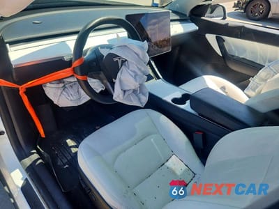 Zdjęcie 8 z 13 samochodu: 2020 TESLA MODEL Y VIN:5YJYGDEE6LF014498 - miniatura