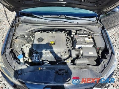 Zdjęcie 11 z 12 samochodu: 2018 HYUNDAI ELANTRA SE VIN:5NPD74LF5JH316096 - miniatura