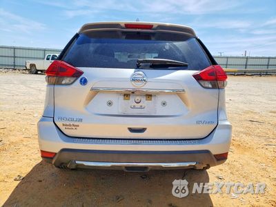 Zdjęcie 6 z 13 samochodu: 2017 NISSAN ROGUE SV VIN:JN8AT2MV1HW017285 - miniatura